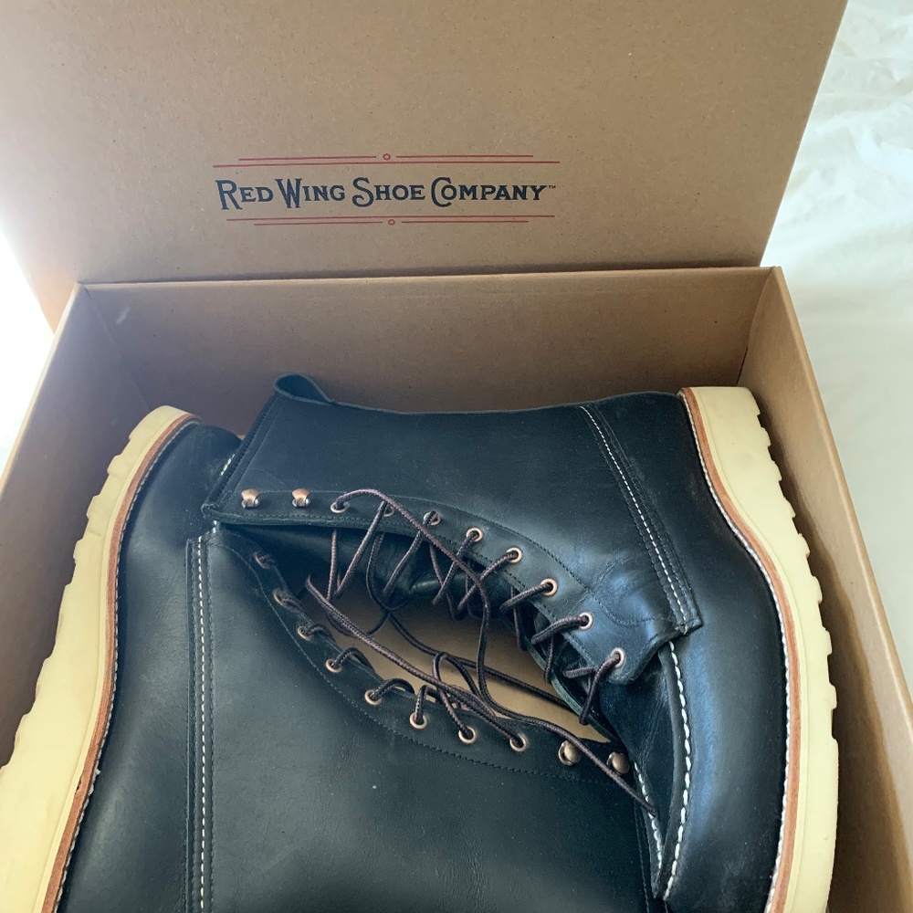 Red Wing Size 7.5   Moc Black Boots 8 inch